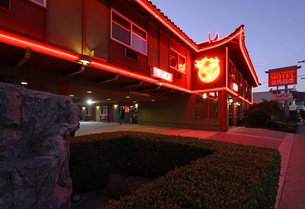 Royal Pagoda Motel Dodger Stadium Λος Άντζελες Εξωτερικό φωτογραφία